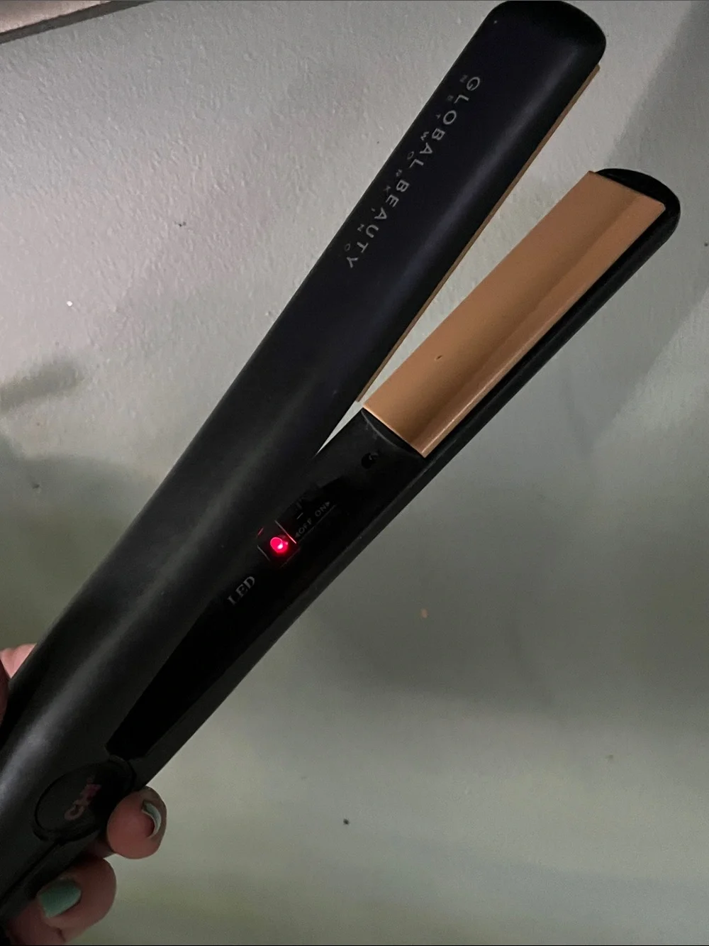 Global Beauty Black & Gold Ceramic Hair Straightener